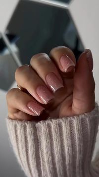 Short Acrylic Nails: Effortless Style for the New Year. Embrace the year ahead with these chic and manageable short acrylic nail designs. From muted pastels to bold metallics, these nails exude confidence and style. Elevate your look with these trendy designs! 💅✨ #ShortAcrylicnails #NailTrends #manicure #nailart