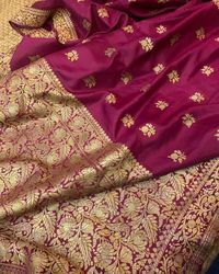 Some sarees are worth recreating! Real Gaysar Zari Heirloom Saree in delicate condition is up for fresh order #preorder #vintagerevival #banarasisilksaree #gaysarzari