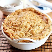 BHG's Newest Recipes:Classic Apple Crisp Recipe