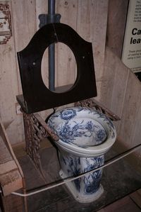 Old English Toilet | by Alan1954