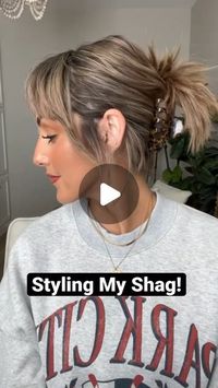 Hiara Extensions on Instagram: "Take a look at @ezmiabascom showcasing how to style a medium-length shag haircut! #haircut #hairstyle #shaghaircut"