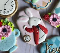 Alice in wonderland Cookies – Luli Sweet Shop