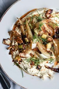 Braised fennel with crispy charred leeks and chile-fennel oil