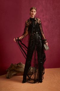 Elie Saab Pre-Fall 2018 Fashion Show Collection