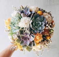 Bouquet discovered by Marie Mireille on We Heart It