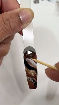 305 reactions · 50 shares | Easy nail art. With toothpick #notoolnailart #nailart #fyp ##viral #nails #followforfollowback #trending #explore #marblenails #reels #naildesign #nailsnailsnails #nailarttutorial #tutorial #weekendvibes | Far Sul.nailart / UGC Creator /fashion/beauty