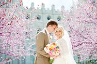 LDS Temple Photo by Kristina Curtis, Salt Lake City Temple in the spring #utahvalleybride #utahwedding #utahweddingphotography #springwedding