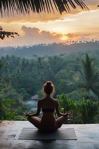 "🧘‍♀️🌴 Escape to a yoga retreat in Bali! Find peace, relaxation, and rejuvenation in a tropical paradise. 🌺🌿 #YogaRetreat #BaliWellness #TropicalEscape"