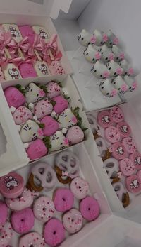 #hellokitty #sanrio #donuts #cakepops #cake #chocolatestrawberries #cupcakes #cakedesign #desserts