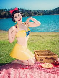 Amber Arden [as Snow White] (Cosplay by AmberArden @Facebook) #SnowWhiteAndTheSevenDwarfs #Summer