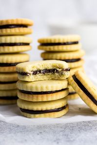 Orange Chocolate Sandwich Cookies - Veronika's Kitchen