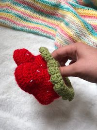 These strawberry baby booties are carefully crocheted with acrylic yarn  Available from newborn size to 9-12 months  These are made to order and made by hand, please allow 1-2 weeks processing time *Not recommended if baby is walking*