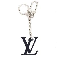 Pre-Owned Louis Vuitton Navy Initail Porte Cles Key Charm ($369) ❤ liked on Polyvore featuring accessories, blue, key chain rings, louis vuitton, key chain charms, louis vuitton key ring and key charm