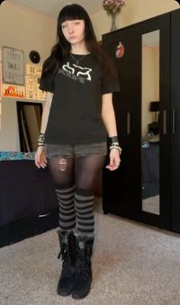 #outfit #fashion #fox #alternative #boots #tights #bangs #inspo #accessories #gray