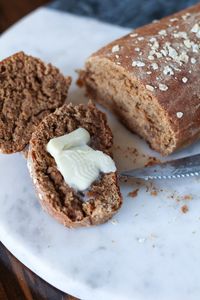 Copycat Cheesecake Factory Honey Wheat Bread