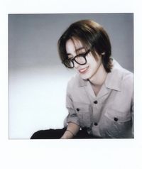 boynextdoor leehan polaroid