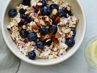 Berry Cheesecake Overnight Oats Recipe | SELF