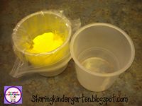 Use a baggie inside your paint cups... clean up is so much easier. So smart!