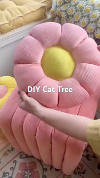 Check her out on youtube => Annika Hinds ( Blondesigns) #DIYCatTree #diy #petdecor #cats