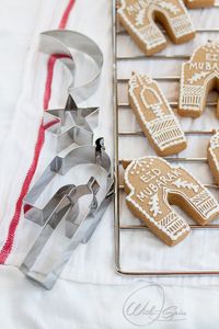 Cookie Recipes for Eid. How cute are these "Eid Mubarak" cookies?