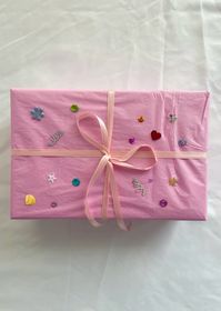 pink gift wrapping idea