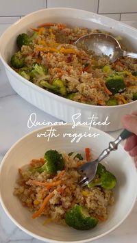 15min · 8 servings     Ingredients:  • Olive oil  ��• Garlic, minced  • Red onion, cut in julienne  • Yellow bell pepper, cut in julienne  • Red bell pepper, cut in julienne  • Carrots, cut in julienne,  • Cooked quinoa  • Broccoli   • Sea salt