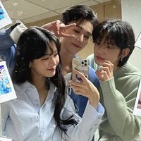 mc jjunijun txt yeonjun seo beomjune roh jeongeui mirror selca icon