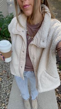 Trendy fall outfit, cozy fall outfit, casaul fall outfit, sherpa vest outfit, neutral fall outfit, platform uggs outfit, tazz slippers outfit