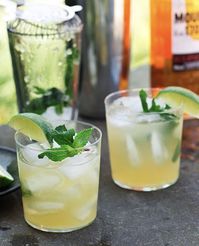 When friends come for dinner on a warm summer night, I love to serve drinks outside in the garden. I crank up the tunes and make a big batch of cocktails, like my Dark Rum Southsides. With lots of rum, lime juice, and fresh mint, they’re so refreshing and the perfect way to celebrate a beautiful summer evening!!