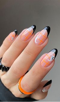 Cute Spooky Halloween Nails 2021 Best Halloween nail art designs : Halloween season is upon us again. Last year was a quite Halloween one, like Halloween doesn't exist. Did you know Halloween is the spookiest festival in the calendar.