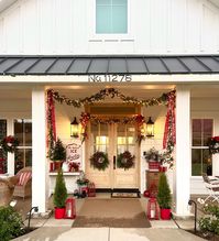 54 Front Porch Christmas Decor Ideas to Wow Your Guests - Addicted To Organization