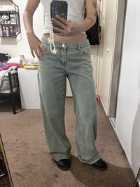 baggy jeans