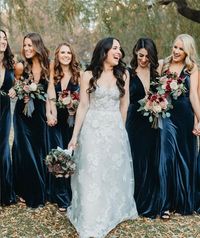 Navy blue and gold wedding colours palette | Elegant Wedding Ideas