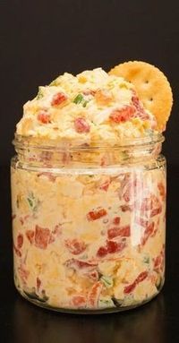 Homemade Pimento Cheese Recipe. Great game day appetizer! #pimento #pimentocheese #gameday #appetizers #cheese