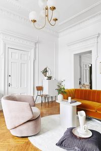 A Minimal Montreal Apartment Has Dreamy Parisian Vibes | Apartment Therapy