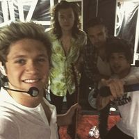 1.3M 個讚，45.7K 則留言 - Instagram 上的 Niall Horan（@niallhoran）：「 LADS on tour #cardiff 」