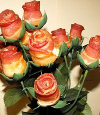 Bacon Roses. A gift for your guy on Valentines