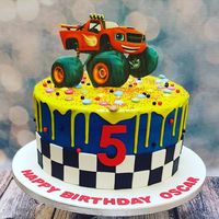 Blaze and the monster machines cake #cake #instacake #cakedecorating #childrenscakes #bespokecakes #blazeandthemonstermachinescake #themedcakes #childrensparties #themedparties #bespoke #madetoorder #getintouch #wednesdays #midweekmotivation #ordernow #followus #followforfollow