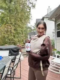 casual postpartum vibes 🪩 the sweatshirt I sized up for oversized to 2XL the pants are part of a set from @thefoxykind (KARRIE15 works there!) carrier is Sakura bloom scout