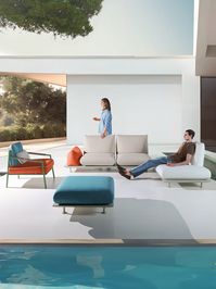 The Pralin Sofa is a sustainable furniture option for your outdoor space. It is made from breathable and corrosion-resistant materials, keeping in mind the concept of sustainability and durability of outdoor furnishings. It was designed by Calia Italia and is an adaptation of the Pralin indoor model from the Gourmandize collection.