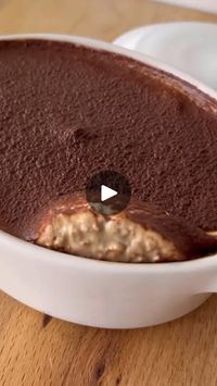 9.2K reactions · 796 shares | TIRAMISU PORRIDGE OVERNIGHT OATS 🥮 
| A HEALTHIER BREAKFAST OPTION  
 
✨If you ever imagined having a different, simple, healthy, protein-rich and delicious satisfying breakfast or snack like cocoa, banana bread or even chocolate truffles. You  found it. Enjoy!!!✨ 
 
This recipe is gluten free, non dairy, refined sugar free and a healthier option to make you happier and satisfied.  Thank you @ricettinaeasy 🫶🏻
 
✨Ingredients✨ 
 
40g gluten free rolled oats  
100ml almond/coconut/oat milk 
1 coffee (about 30ml) 
150g Coconut or Lactose-Free Greek Yogurt 
Unsweetened cocoa powder (as needed) 
Optional: Agave/Maple Syrup or Honey  
 
✨Instructions✨ 
Mix oats, almond/coconut/oat milk, coffee, and 50g of yogurt. 
Top with the remaining yogurt and sprinkle with co