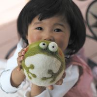 Needle felt toys- with video on needle felt Totoro