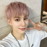 nct jungwoo icon selca