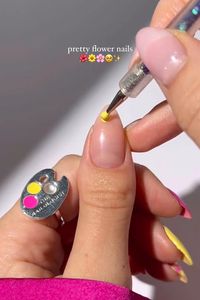 "Leading the way in nail couture." Credit: thenaillologist