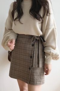 Academia outfit inspiration, academia outfits, academia plaid skirt, academia skirts, dark academia aesthetic outfit, dark academia aesthetic outfits, dark academia outfits, dark academia plaid skirt, fall outfit inspiration, light academia, light academia aesthetic outfits, light academia outfits, plaid skirt, plaid skirt outfit, plaid skirts,