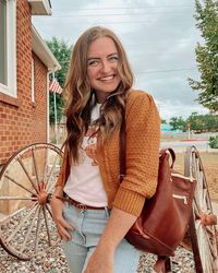 YeMak Sweaters are the perfect closet staple for fall!! I entered the YeMak Sweater contest wearing this pattern cropped sweater in the color bronze. I am sooo excited for fall and for fall fashion to happen!