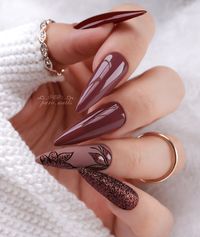 Transform your nails into works of art with our exquisite Fall Nail Art Designs! 🍂✨ Embrace the enchanting beauty of autumn with a stunning array of colors, patterns, and styles that will elevate your manicure game. From cozy sweater-inspired designs to elegant fall foliage, these nail art ideas capture the essence of the season. Explore the warmth of rich hues, playful accents, #FallNailArt #AutumnElegance #NailDesignInspiration 🍂✨