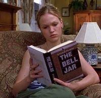 1999 movie still girl julia stiles shes so me 10 things i hate about you