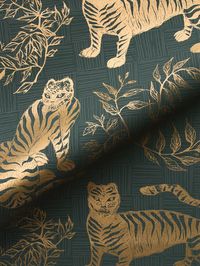 Hand-screened wallpaper Substrate: clay coated paper Width: 30″ (trims to 27″) Vertical repeat: 27.6″ Horizontal repeat: 27" Sold by the double roll (10 yards) 2 double roll minimum