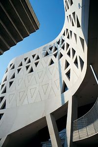 Bernard Tschumi Architects, Richard E. Lindner Athletics Center, University of Cincinnati, Cincinnati, Ohio, USA